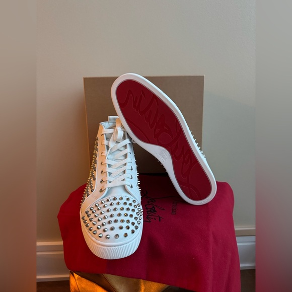 NWT Christian Louboutin Louis Allover Spikes Leather Sneakers in White, Size 10 - Picture 4 of 17